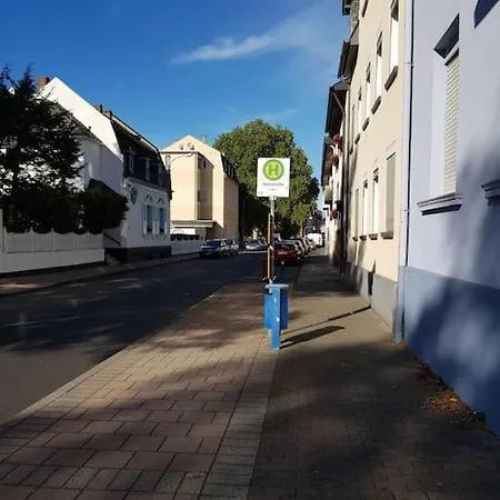 Grosse In Ko-pfaffendorf Nahe Dem Rhein Apartament *