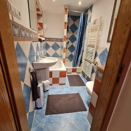 Apartment Grosse In Ko-pfaffendorf Nahe Dem Rhein *