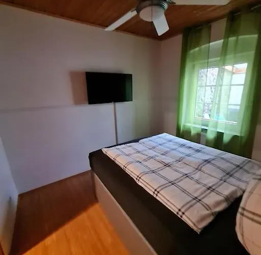 Grosse In Ko-pfaffendorf Nahe Dem Rhein コブレンツ