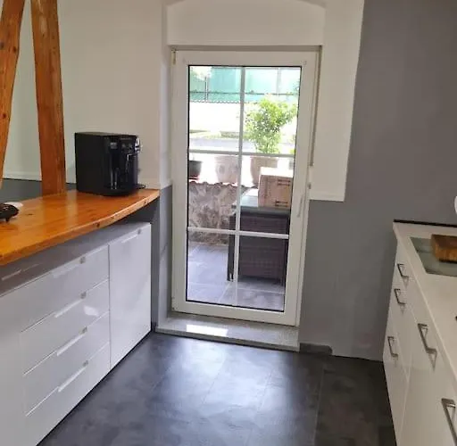 Grosse In Ko-pfaffendorf Nahe Dem Rhein Appartamento