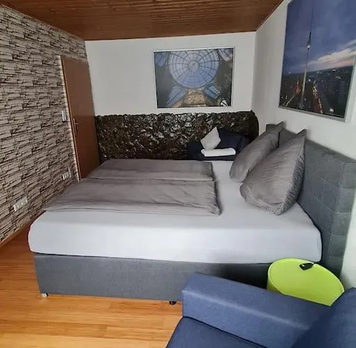 Grosse In Ko-pfaffendorf Nahe Dem Rhein コブレンツ